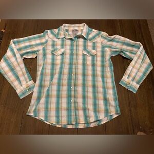 Wrangler Women’s Button Down Long Sleeve Shirt